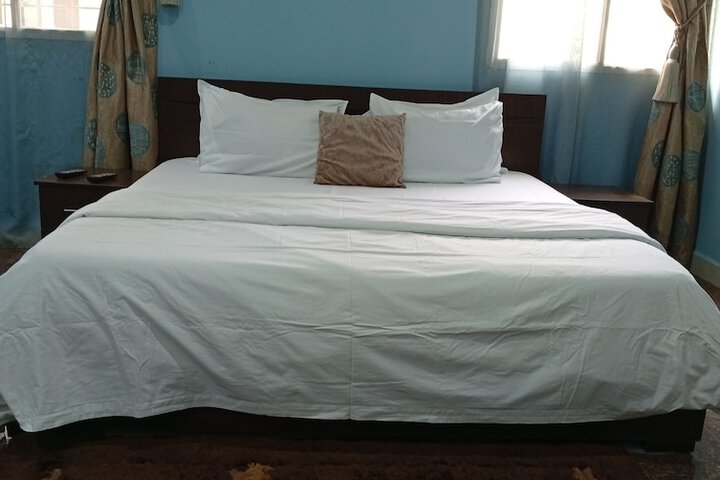 Room 7 of 17