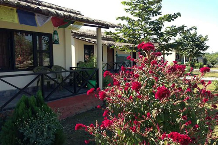 Hotel Exterior 48 of 77