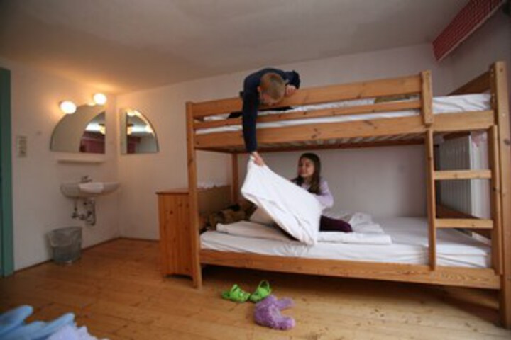 Room 28 of 42
