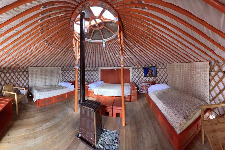 Room 3 of 53