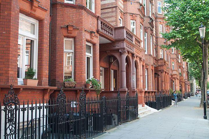 Veeve Chelsea Sloane Gardens