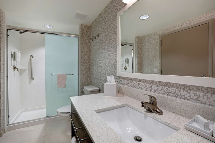 Bathroom shower