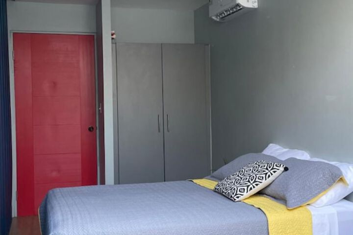 Room 14 of 36