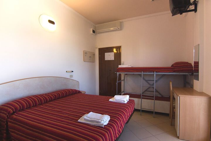 Room 2 of 12