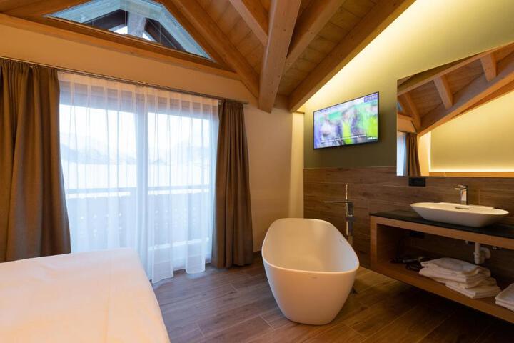 General 10 of 60