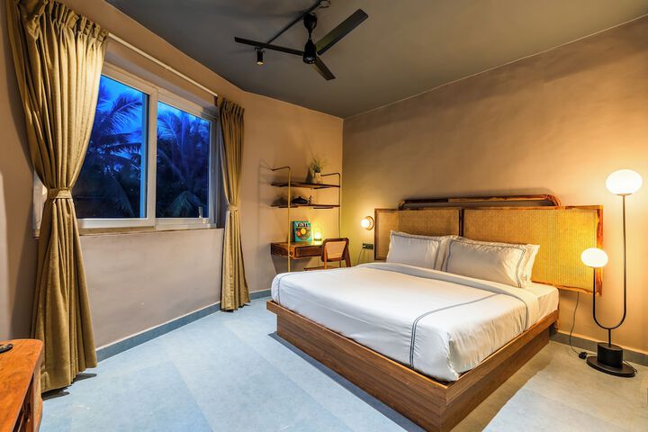 Room 28 of 109