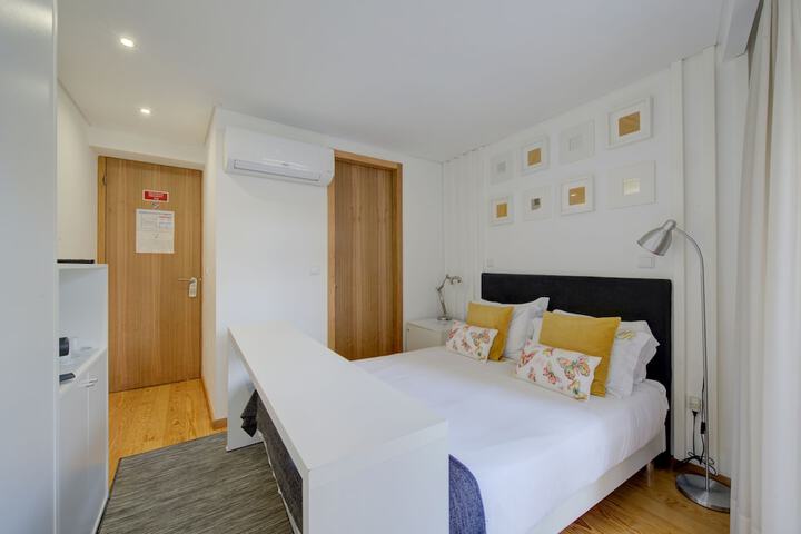 Room 17 of 36