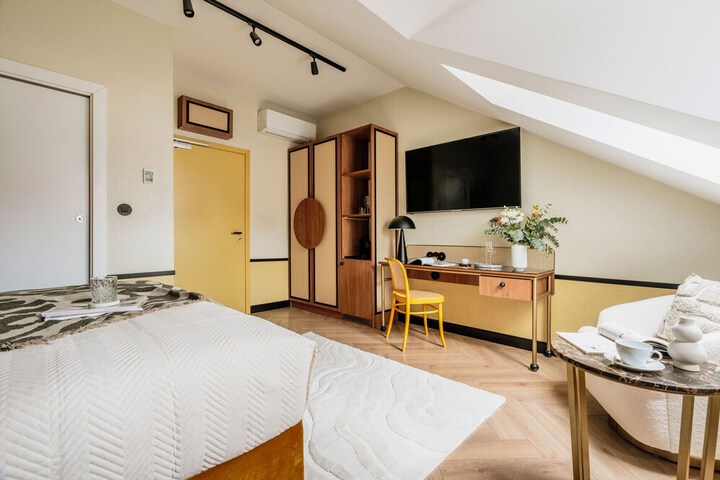 Room 159 of 224