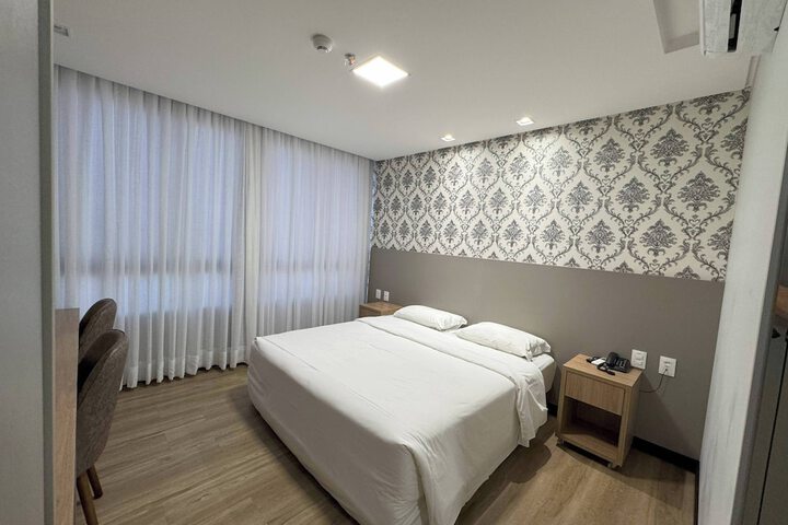Room 33 of 88