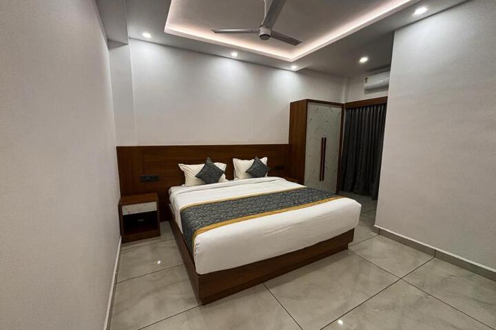 Earth Lounge Resort Vagamon