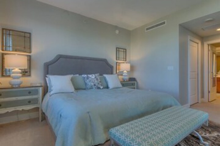Room 153 of 163