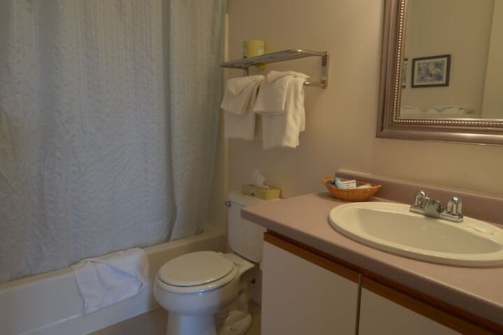 Room 8 of 19