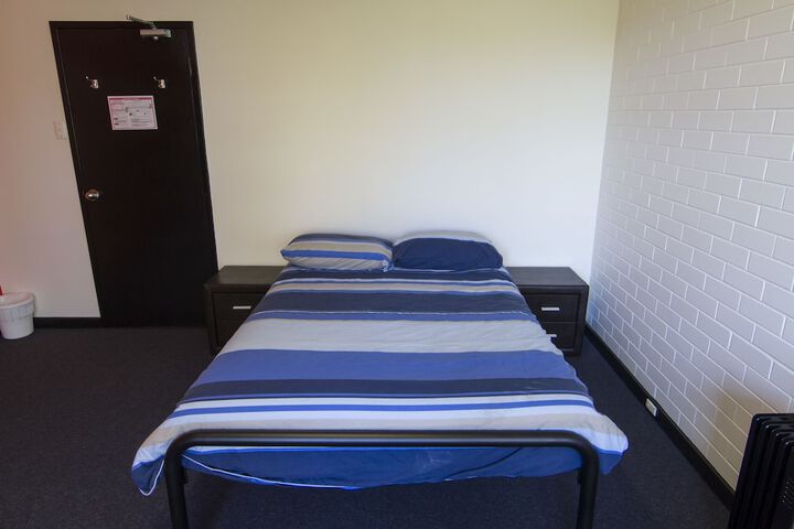 Room 13 of 49