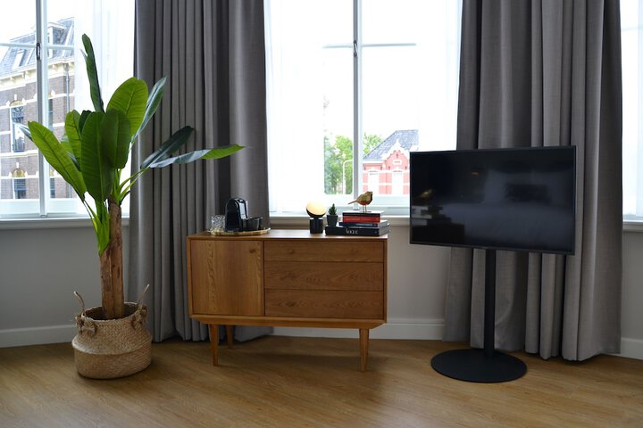 Room 12 of 62