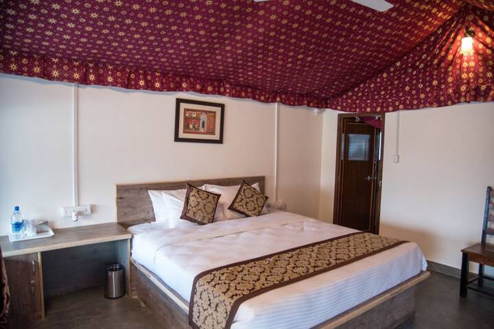 Room 3 of 19