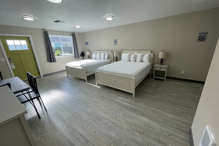 Room 104 of 136