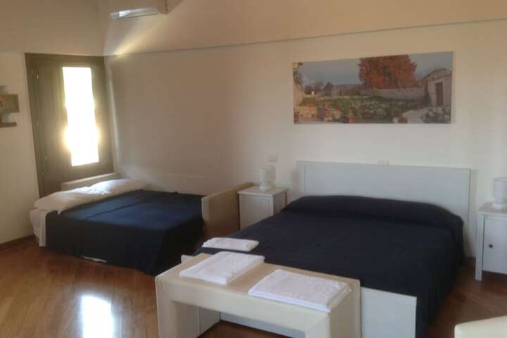 Room 4 of 13