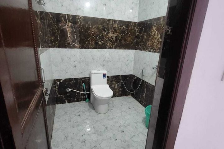 Room 16 of 26