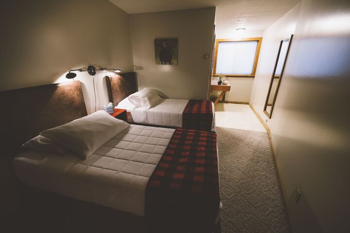Room 7 of 14