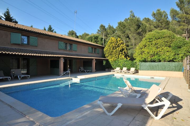 Pool 19 of 61