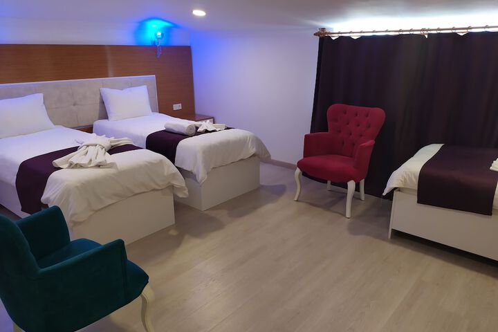 Room 7 of 20