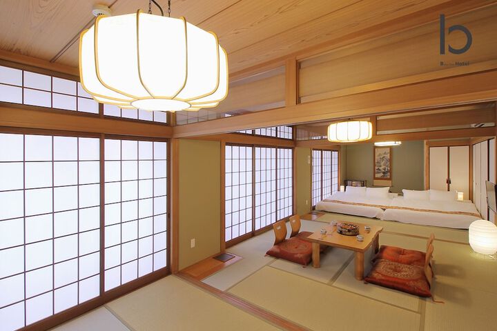 Room 43 of 219