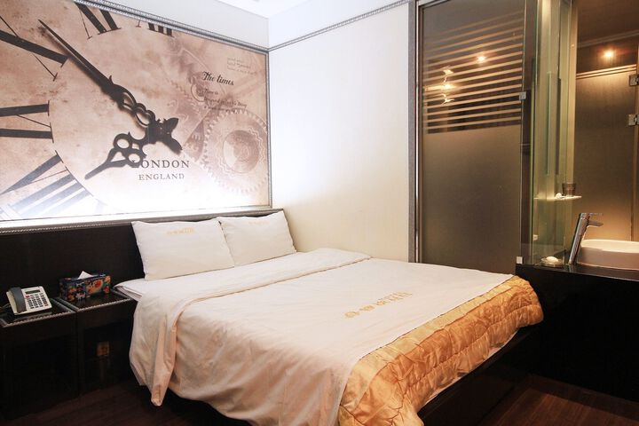 Room 57 of 58