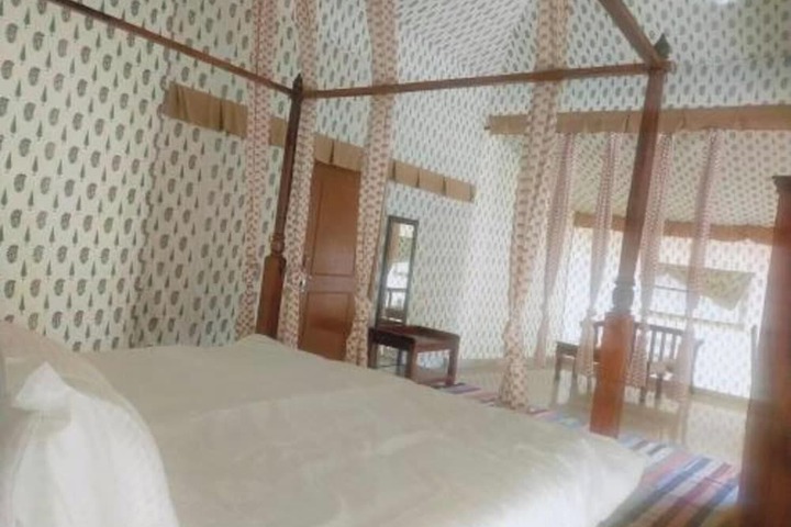 Room 7 of 24