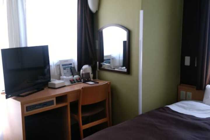 Room 20 of 84