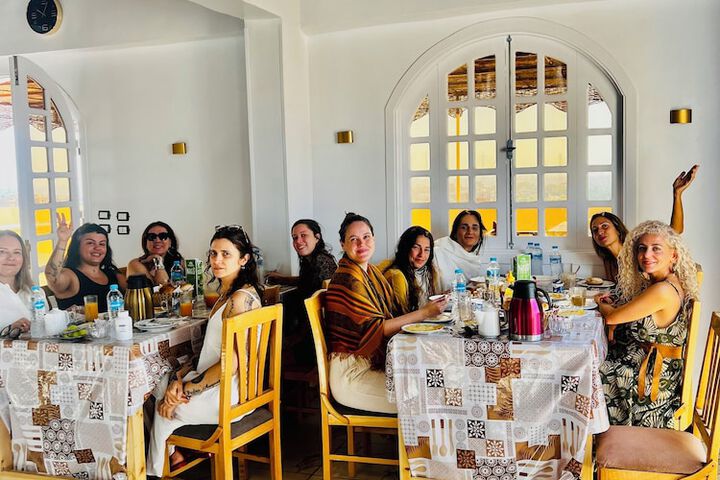 Dining 62 of 100