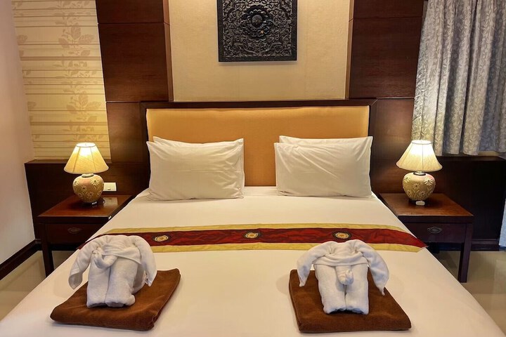 Room 25 of 191