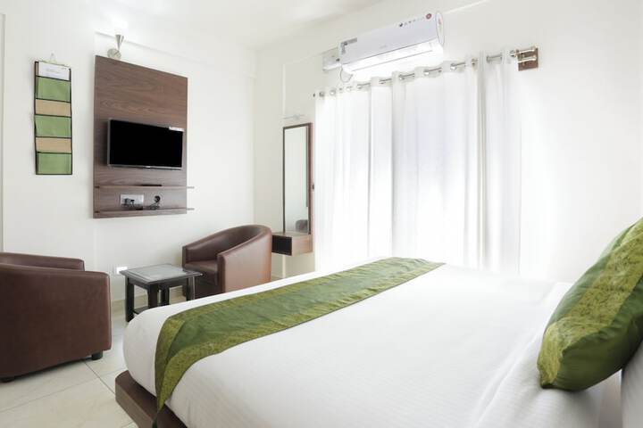 Room 28 of 63