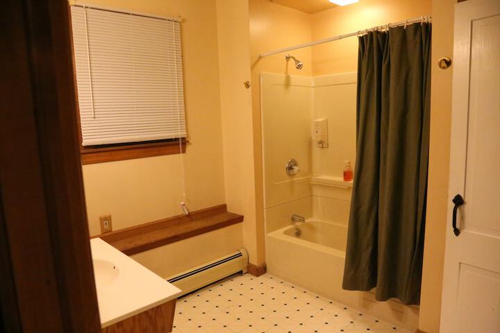 Room 138 of 165