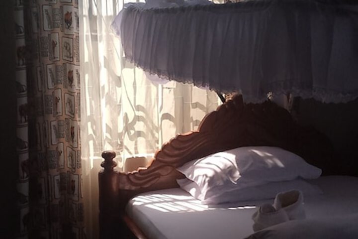 Room 2 of 31
