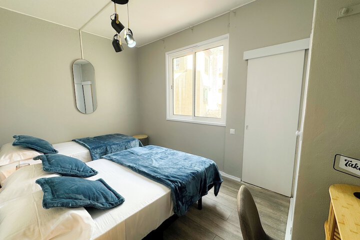 Room 8 of 35