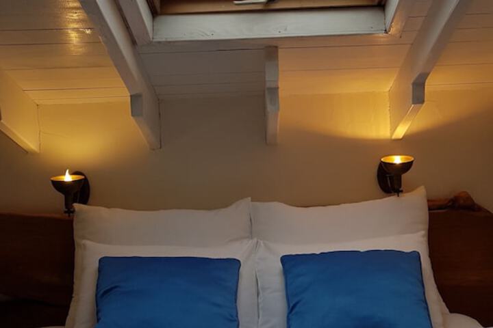 Room 19 of 137
