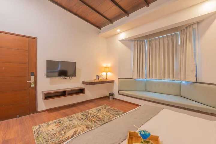 Room 3 of 45
