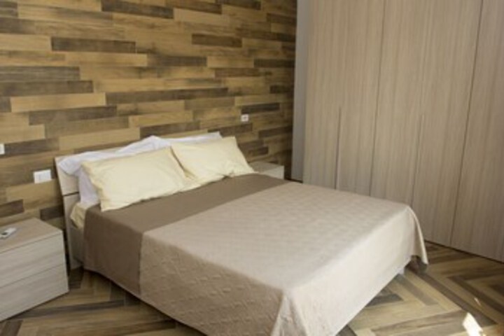 Room 27 of 31