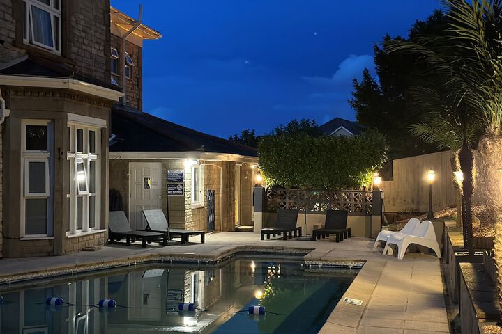 Pool 134 of 171