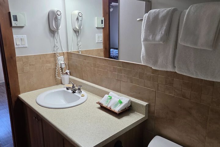 Room 21 of 21