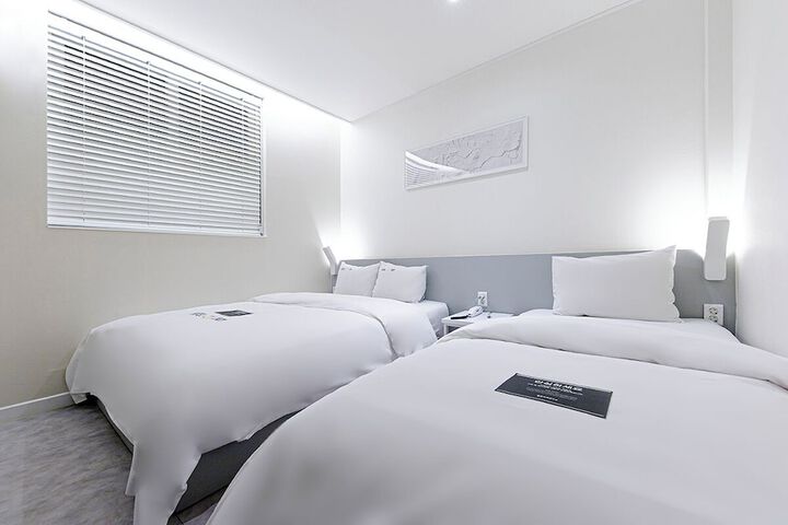 Room 20 of 52