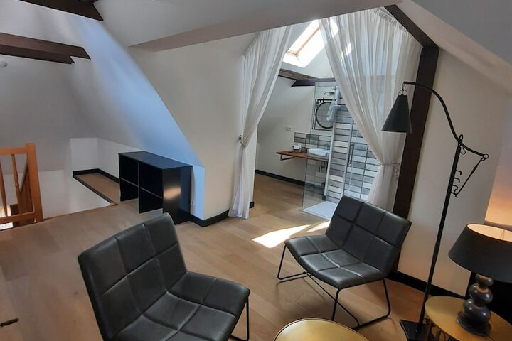 Room 10 of 39