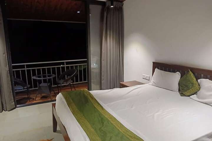 Room 7 of 49