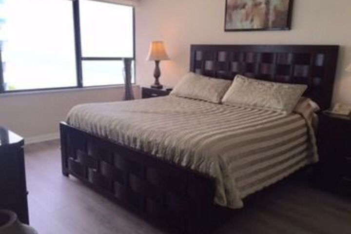 Room 49 of 171