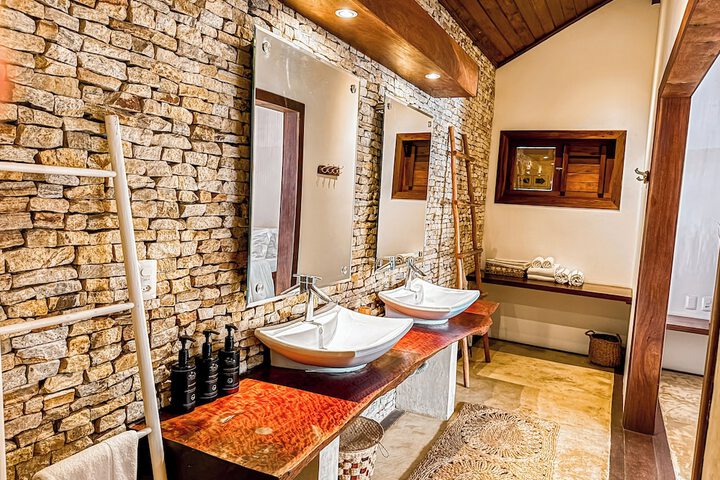 Bathroom Interior Photo