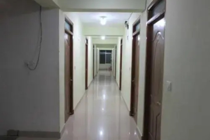Room 10 of 13