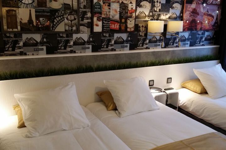 Room 17 of 35