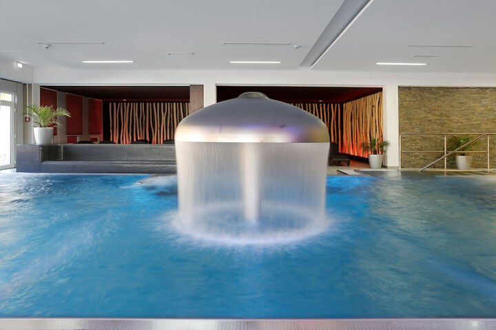 Hotel Pool