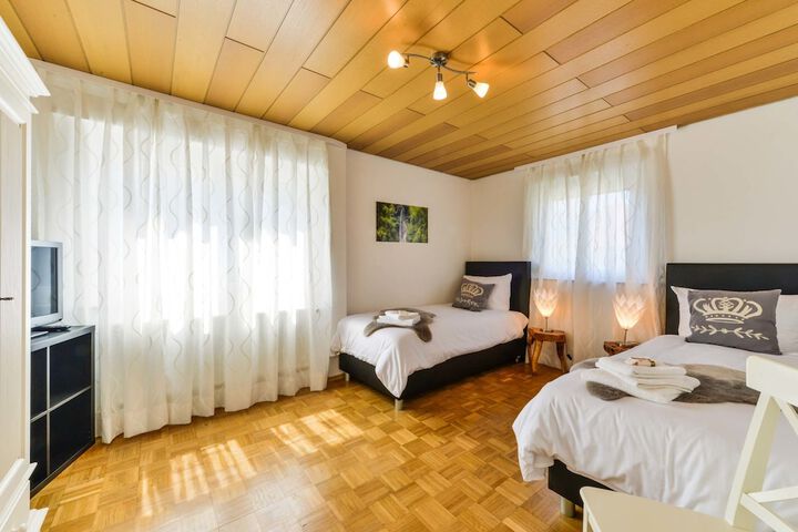Room 5 of 59