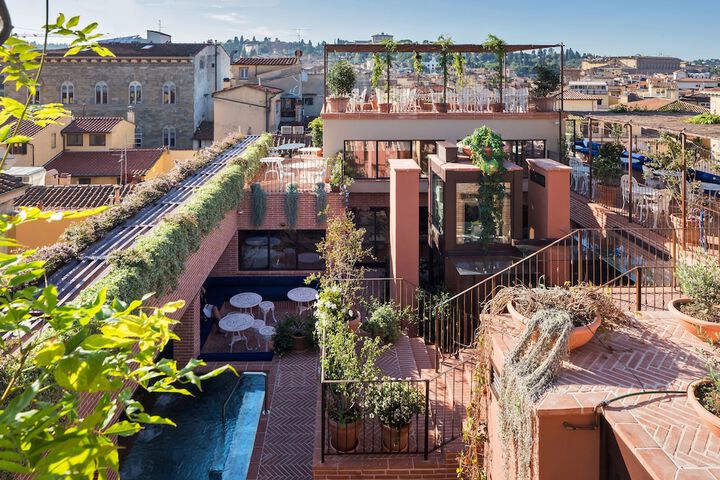 Dining 75 of 95
